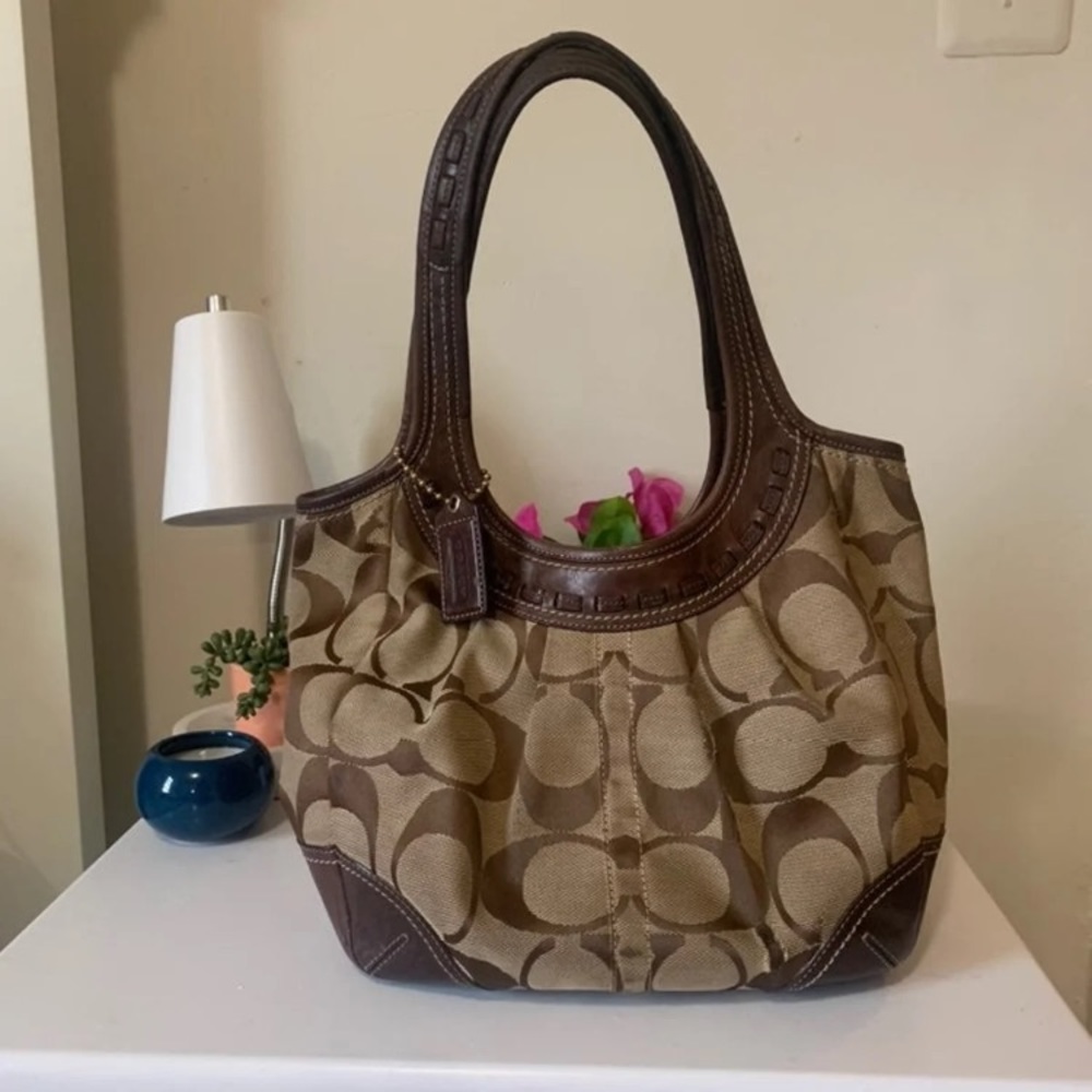 Vintage coach shoulder bag